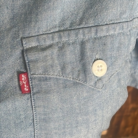 Levi’s top standard woman’s blue western button down collared shirt Sz Medium - Picture 4 of 7